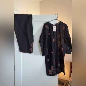 Pakistani designer Chineyre kameez shalwar